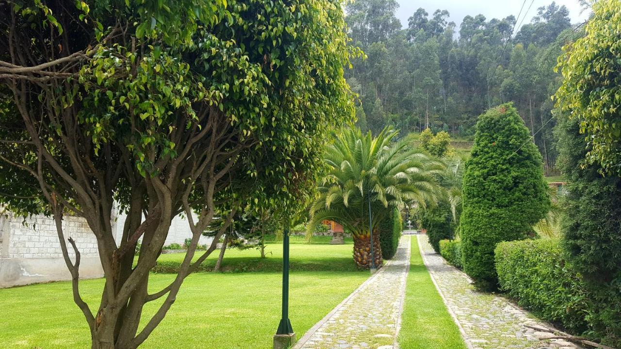 Atallaro Hospedaje Otavalo Luaran gambar
